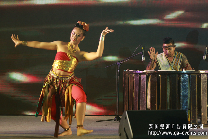 CAM15058_副本开场舞.jpg